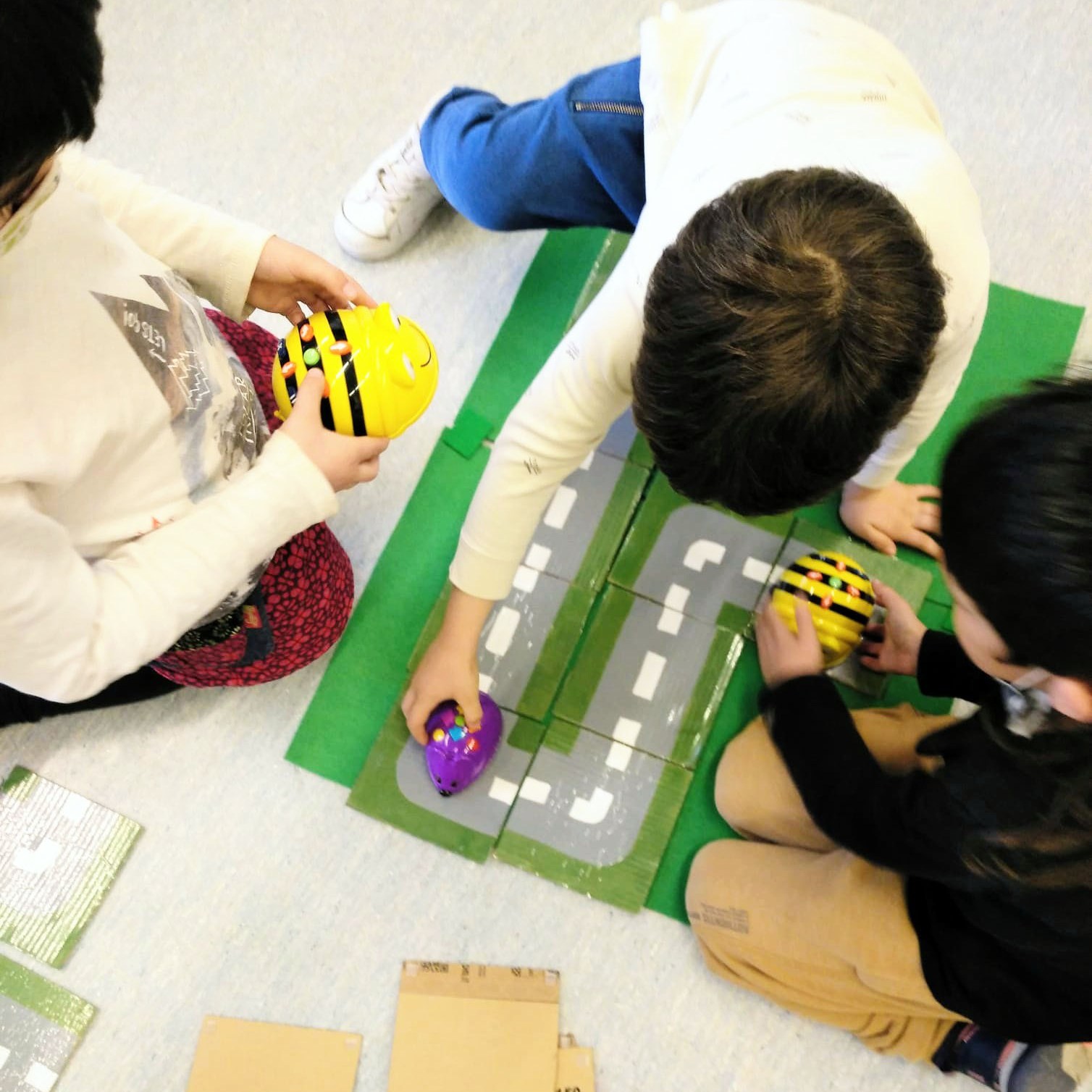 Tallers Robòtica Bee-Bot