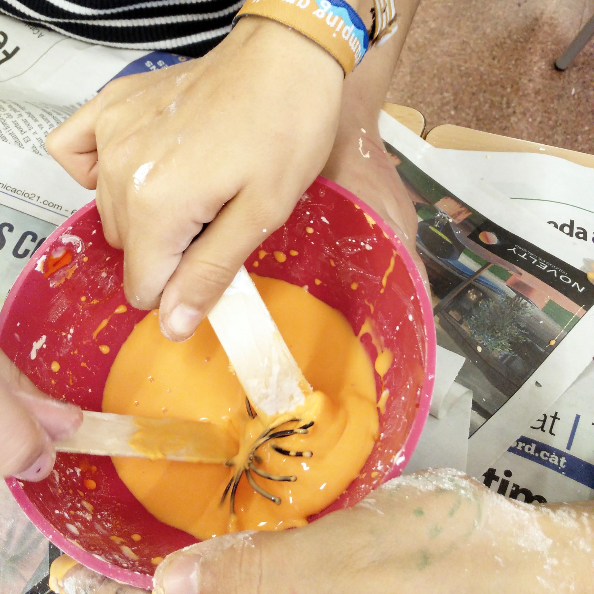 Tallers Extraescolars STEAM Slime Aranyes Invertebrats