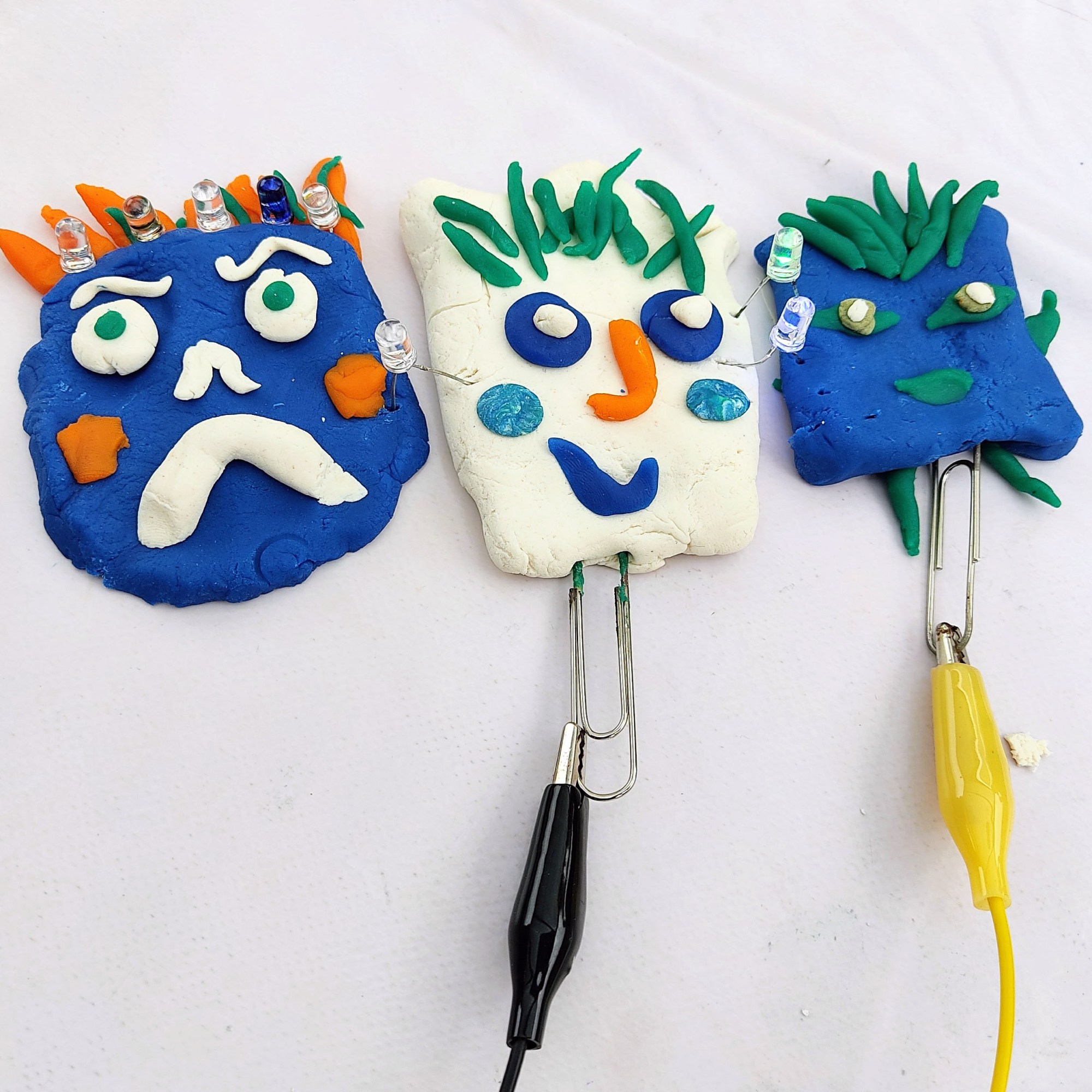 Tallers Ciència STEAM Circuits elèctrics Play-Doh