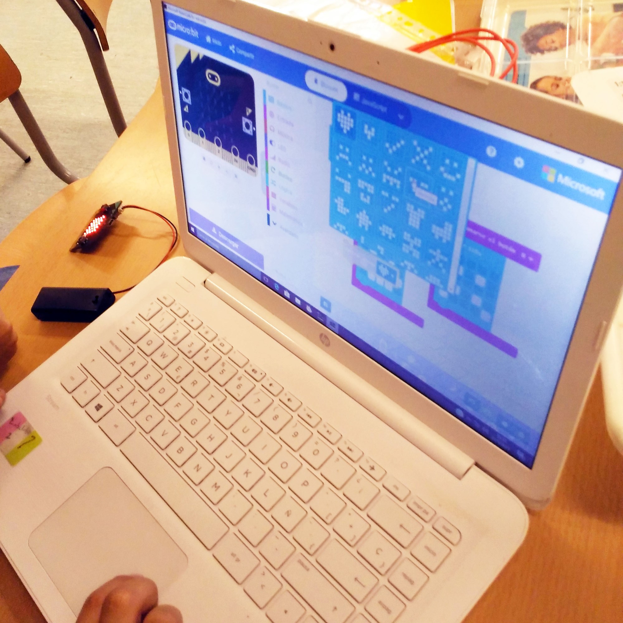 Micro:bit Tallers Extraescolars Programació STEAM