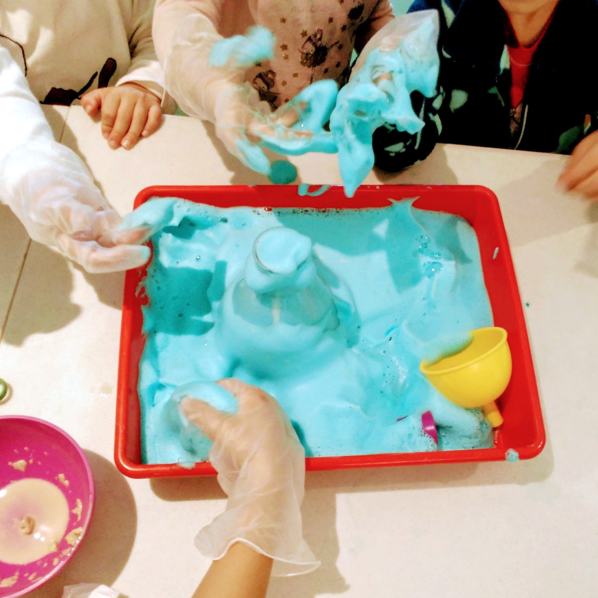 Tallers Ciència Química peròxid hidrogen STEAM