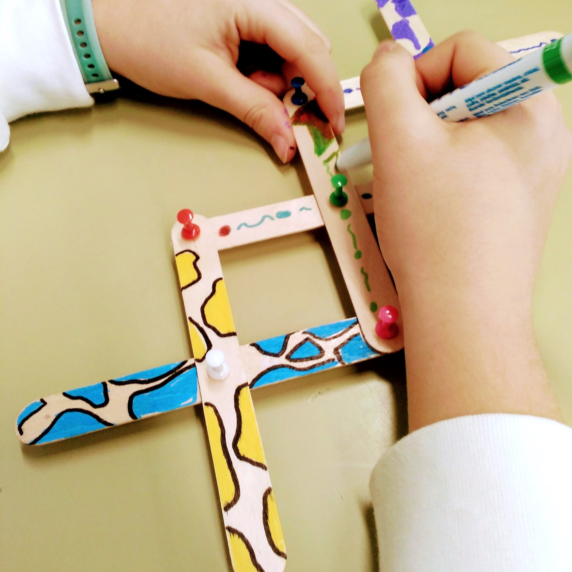 Taller Ciència Tecnologia STEAM braç robòtic extensible UltraHand